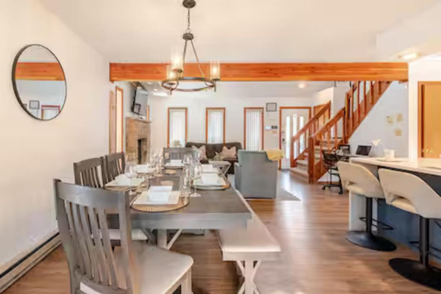 Cozy Cabin At Poconos With Hot Tub And Fire Pit 이스트스트로즈버그 외부 사진